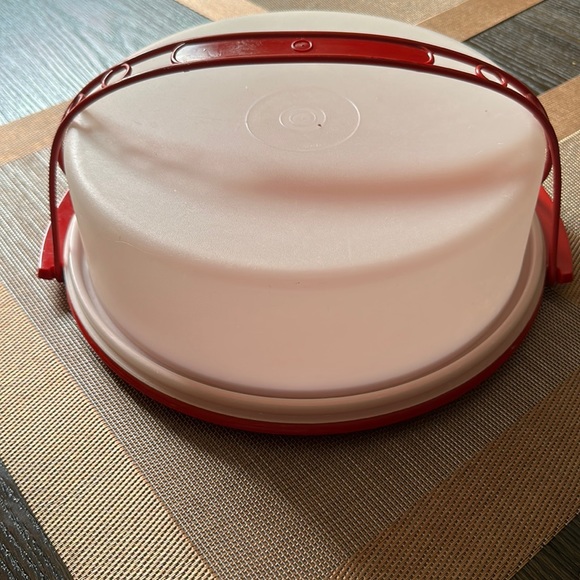 Tupperware Kitchen Tupperware Vintage Pie Carrier With Handle Red